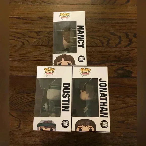 Funko Pop! Stranger Things Bundle x3: Nancy, Dustin, Jonathan - BRAND NEW! - Picture 5 of 7